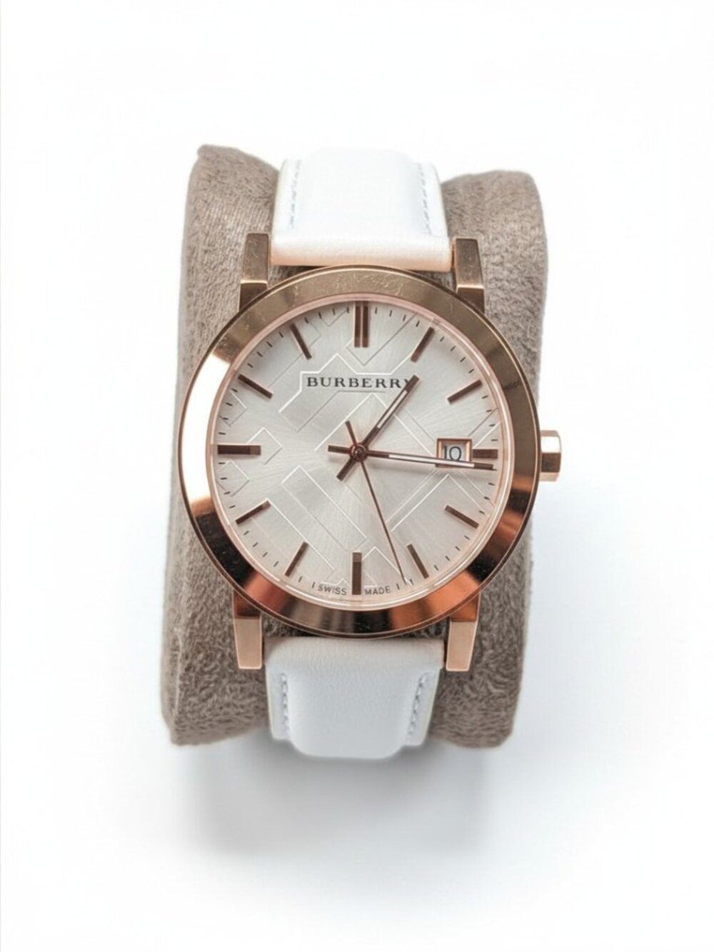 BURBERRY 9012 WOMEN'S WHITE WATCH- OPEN BOX